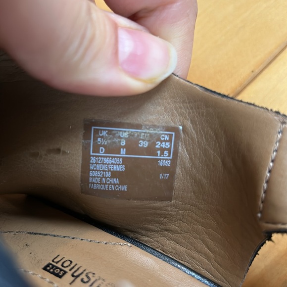 Clark’s black leather wrap shoe size 8 - Picture 3 of 10